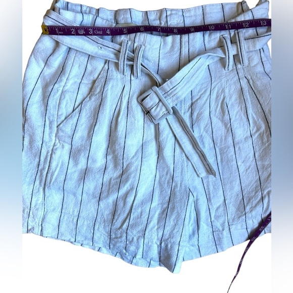 Abercrombie & Fitch Womens Medium Ultra High Rise Linen Blend Shorts White Black - Picture 6 of 13